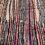 04082-Azilal rug with vertical brushstrokes-det3