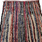 04082-Azilal rug with vertical brushstrokes-det4