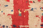 06077-Rug with two red totems-det3