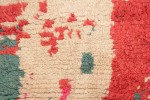 06077-Rug with two red totems-det5