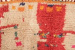06077-Rug with two red totems-det6